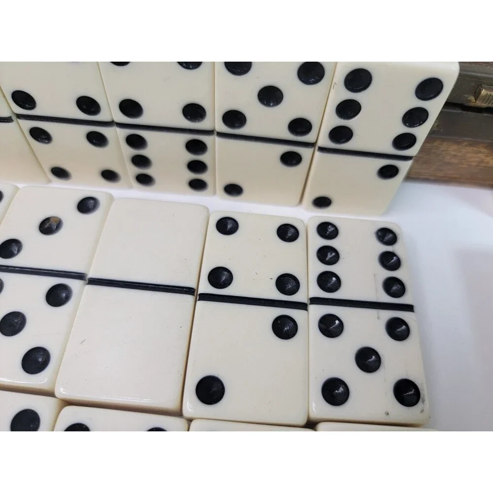 Vintage Wooden Cribbage Board Domino Set w/ Storage Box Pegs 28 Dominoes